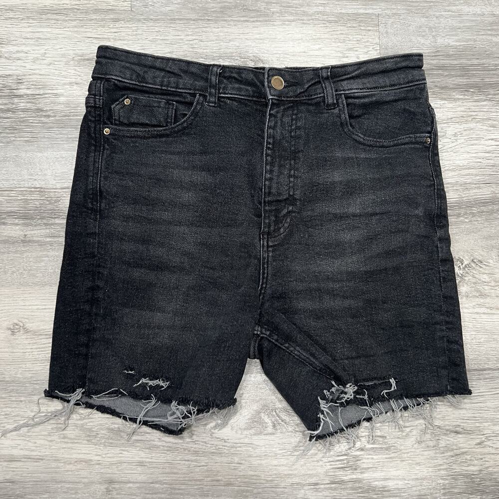 Zara Denim Shorts Black Wash Distressed Hem Casual Everyday Wear Size‎ 10